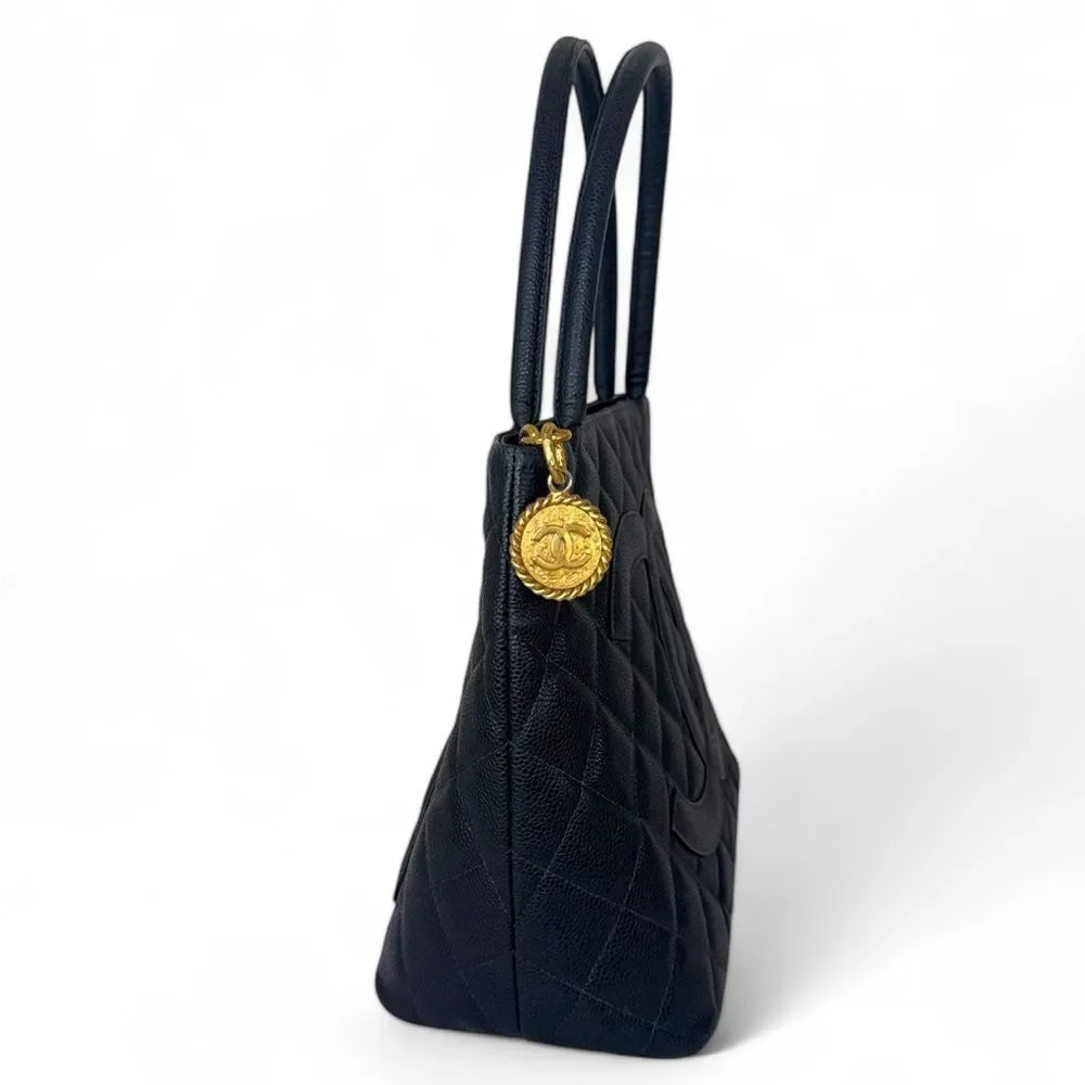 CHANEL Black Vintage CC Logo Caviar Leather Quilted Medallion Tote Bag - Picture 4 of 16